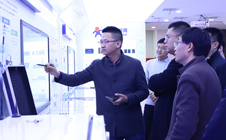 浪潮集团新基建张总一行莅临long8唯一官网登录网参观考察