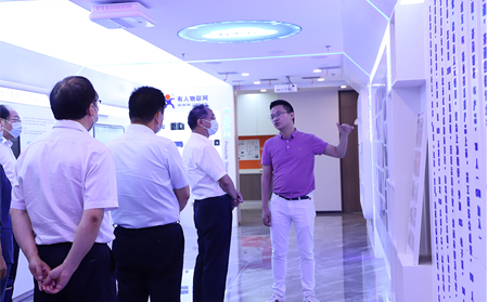 山东省人民代表大会财政经济委员会领导一行莅临long8唯一官网登录网走访调研